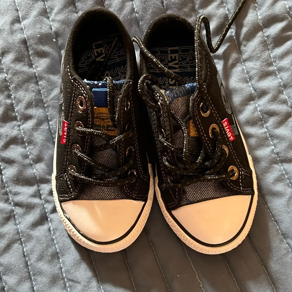 Levi shoes
